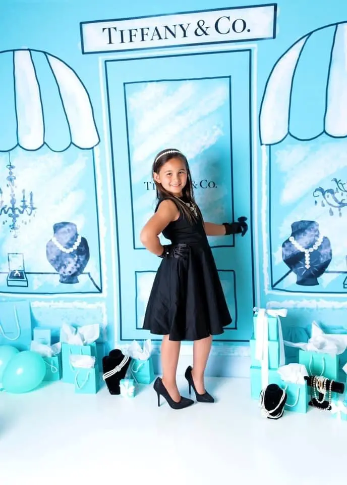 X Drop Tiffany Shopping Spree With Bags 1