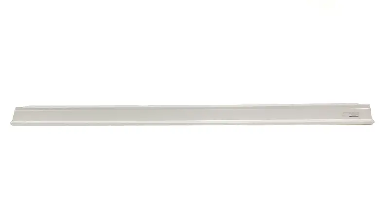 Fivestar T220-3200-W White Aluminum Cab Filler Panel For 2019+ Trucks 1